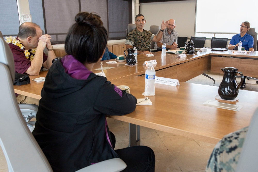 Senator Awa Visits Marine Corps Base Hawaii