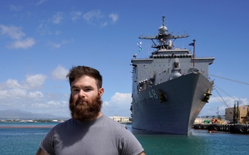 HRMC Electronics Technician Assists USS Ashland