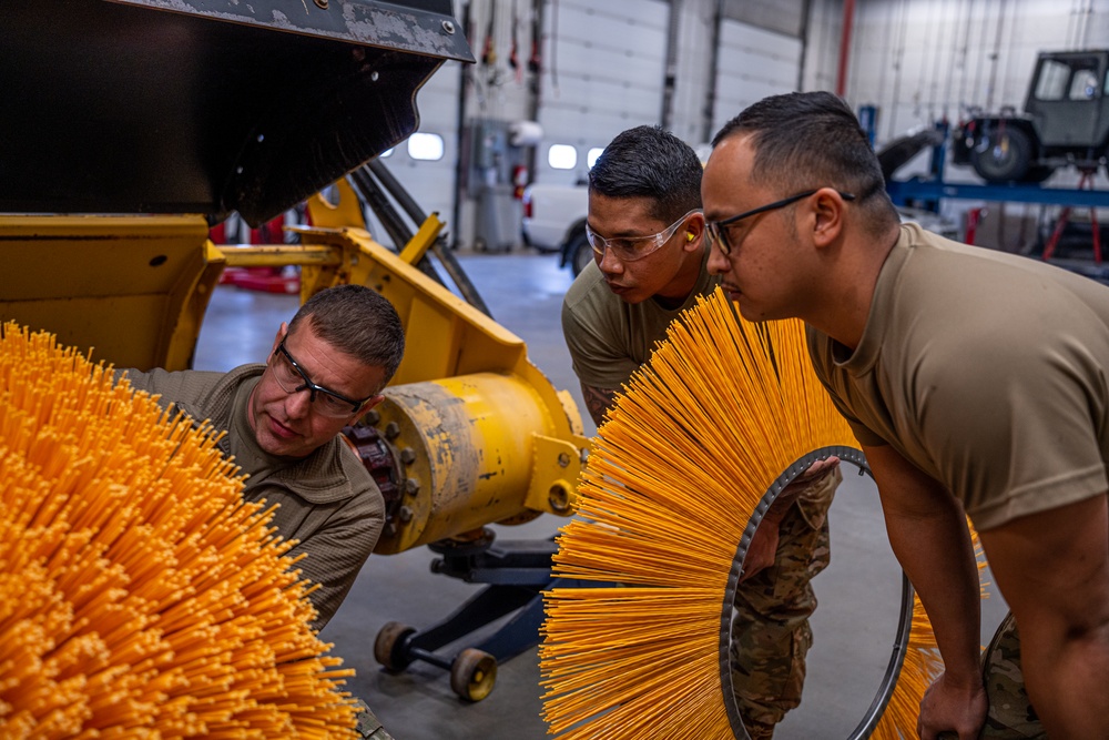 Guam Air National Guard Airmen train in South Dakota