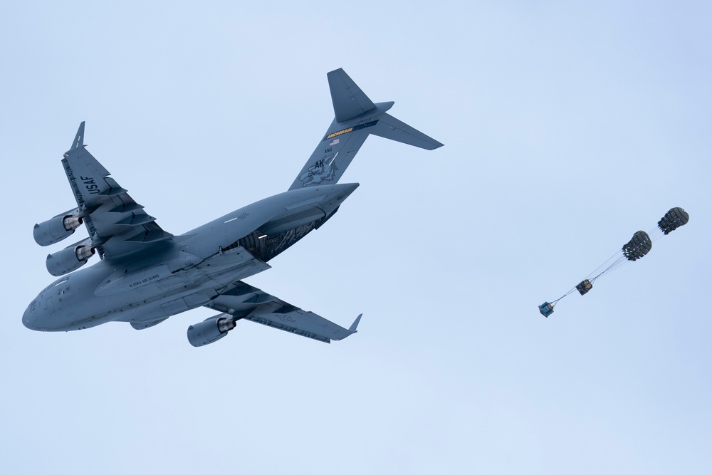 Army paratroopers, Air Force TACPs, and Air National Guard C-17s conduct joint airborne operations