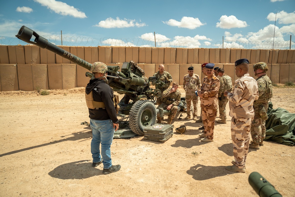 Ohio Army National Guard conduct Howitzer exercises with members of the Iraqi Army