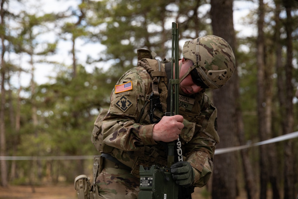 DVIDS - Images - New Jersey National Guardsman Provides Security