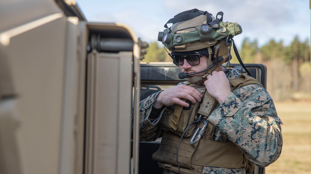 Maj. Gen. Worth Visits Marines with 2d CEB in Sweden