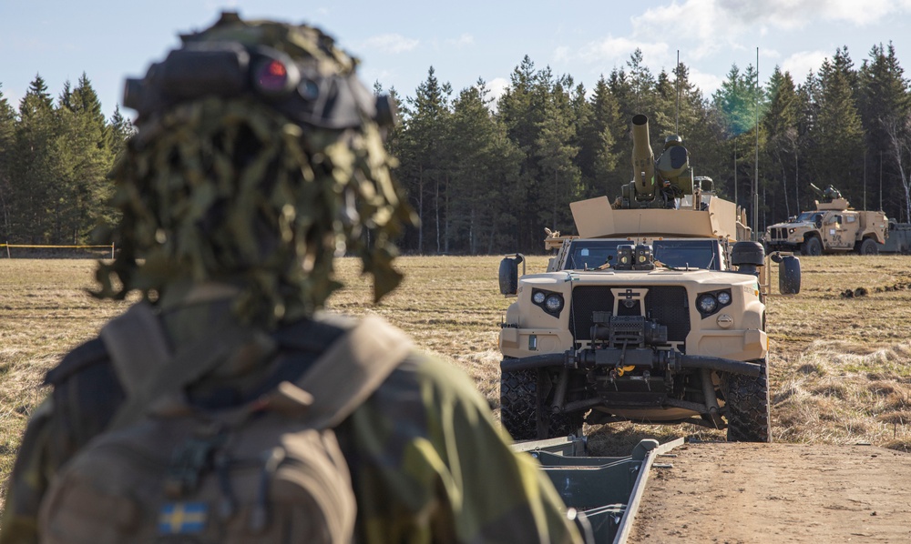 Maj. Gen. Worth Visits Marines with 2d CEB in Sweden