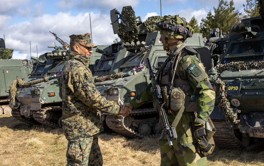 Maj. Gen. Worth Visits Marines with 2d CEB in Sweden