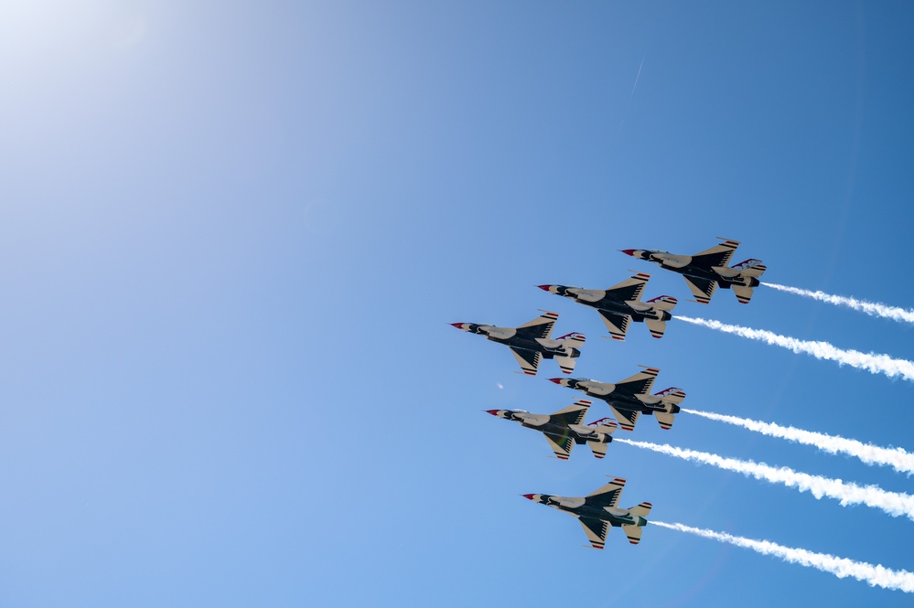 SOMS athletes meet the Thunderbirds, watch air show practices