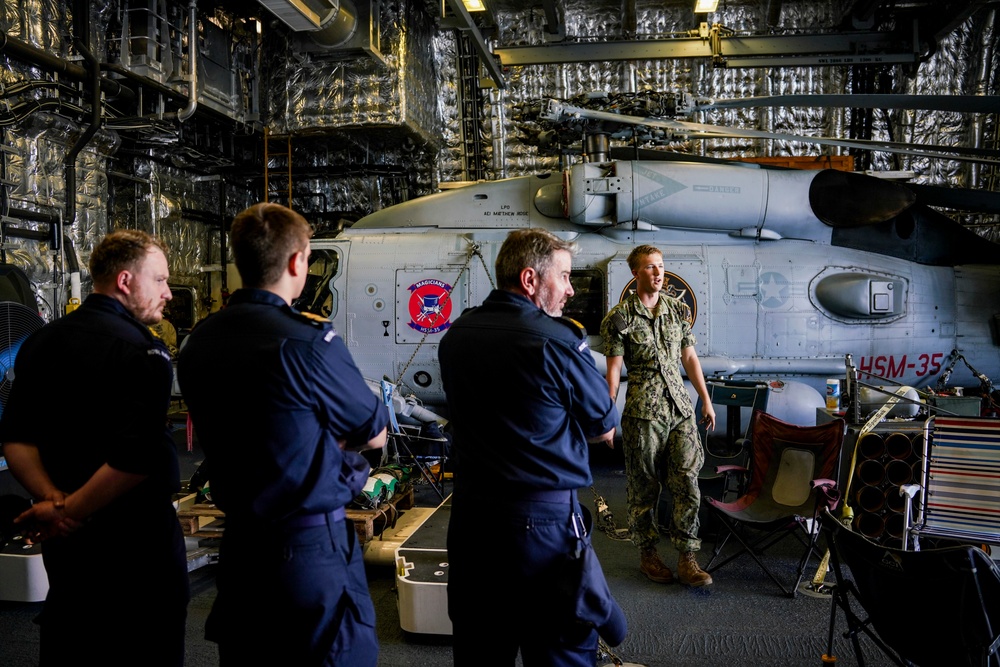 USS OAKLAND CONDUCTS TOURS