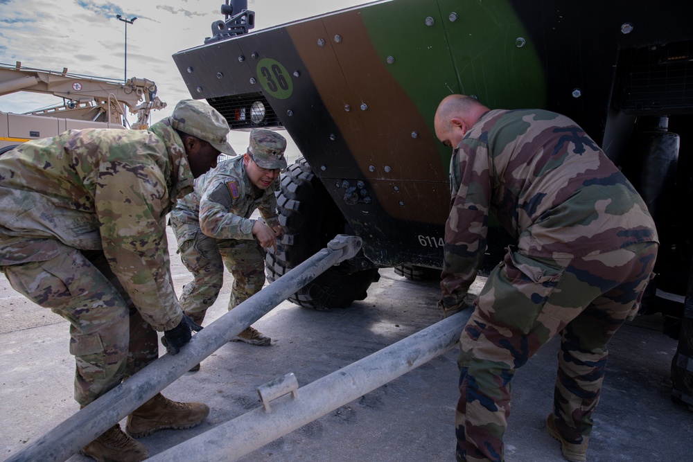 1-77 Field Artillery Regiment aid French allies during ORION 23