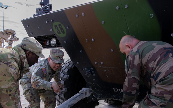 1-77 Field Artillery Regiment aid French allies during ORION 23