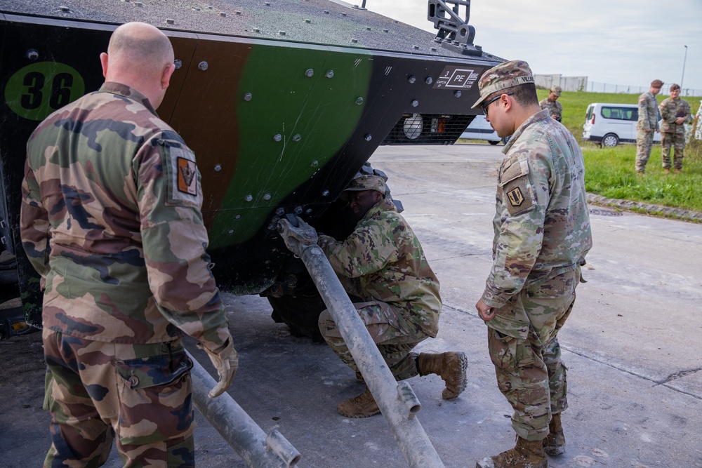 1-77 Field Artillery Regiment aid French allies during ORION 23