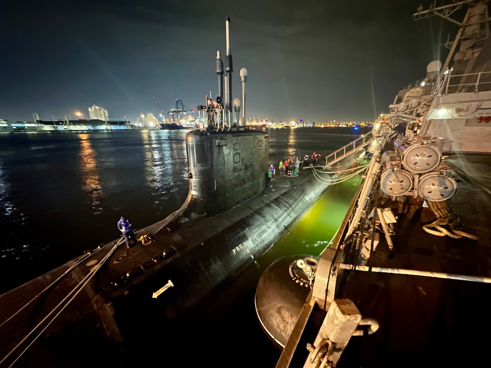 USS Indiana (SSN 789) participates in Fleet Week Port Everglades
