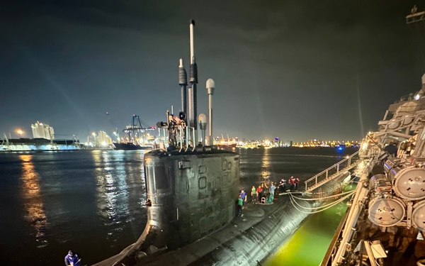 USS Indiana (SSN 789) participates in Fleet Week Port Everglades