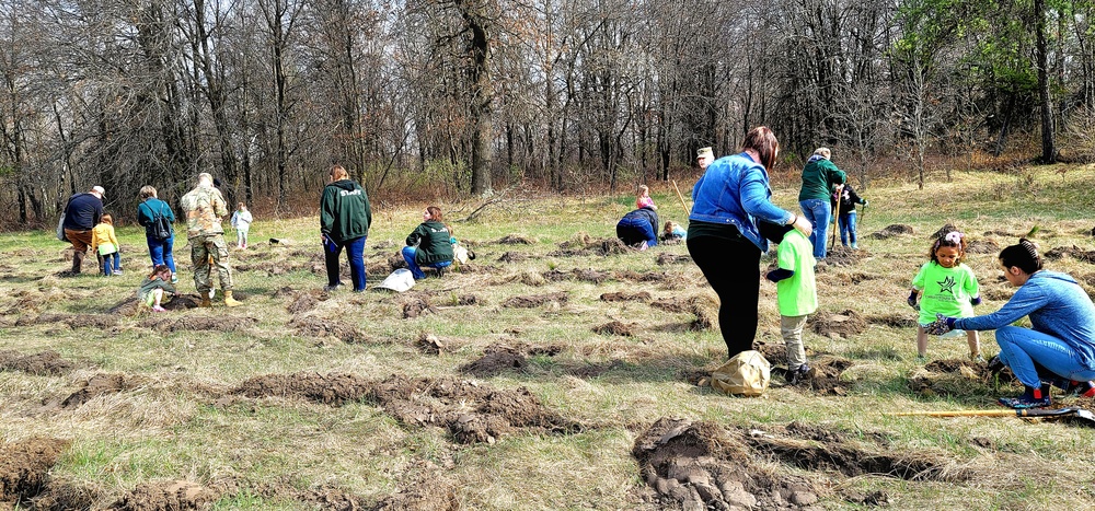 Fort McCoy community plants more than 500 trees for 2023 Arbor Day event