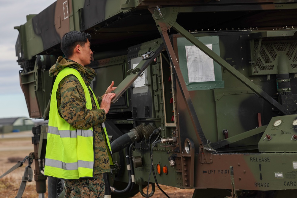 MACS-2 Marines utilize AN/TPS-80 Ground/Air Task Oriented Radar