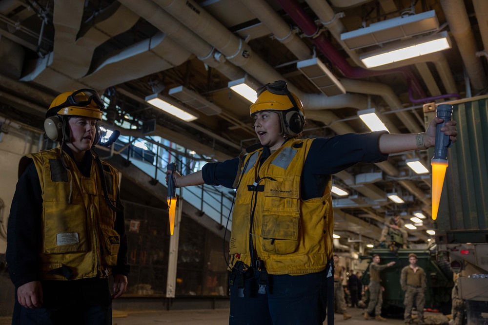 USS Bataan Conducts Well Deck Operations