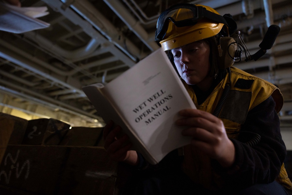 USS Bataan Conducts Well Deck Operations