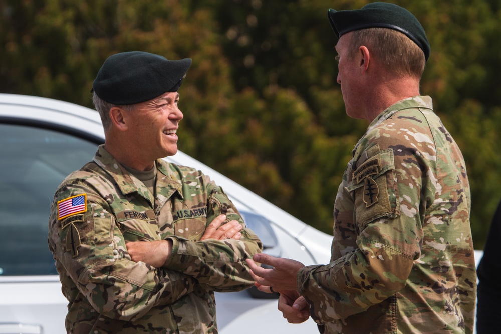 Gen Fenton Visits 10th Special Forces Group (Airborne)