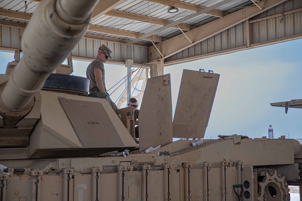 145th Brigade Support Battalion Conducts Motor Pool Ops