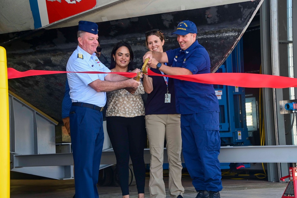 Coast Guard cuts ribbon on $9.7 million Paint and Sandblast facility