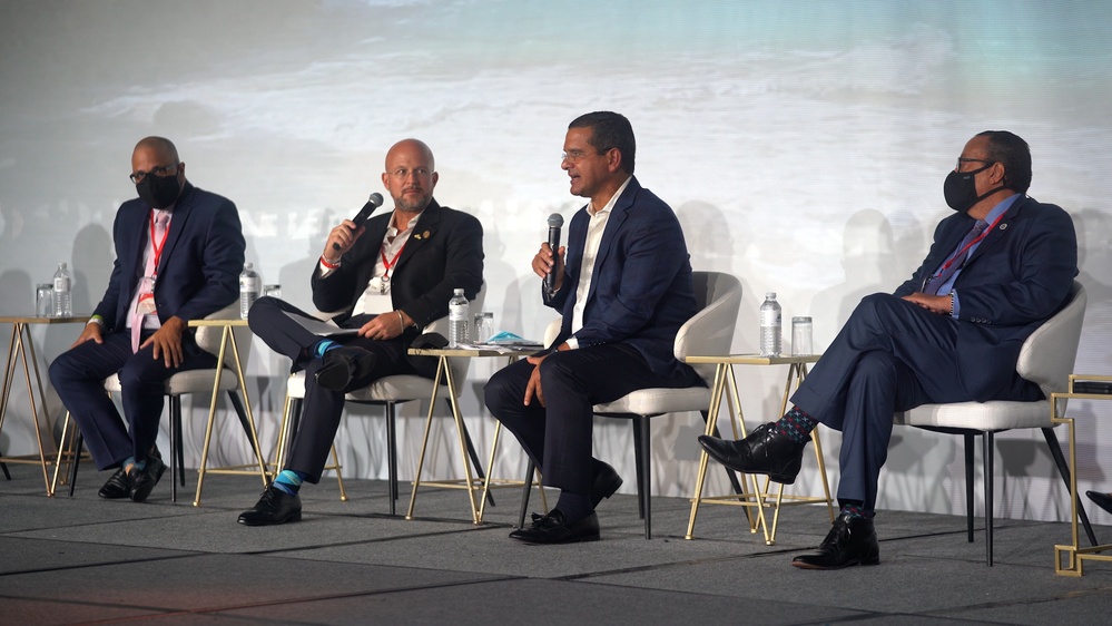 Forum in Fajardo Discusses Puerto Rico's Reconstruction and FEMA Funds Impact on Infrastructure