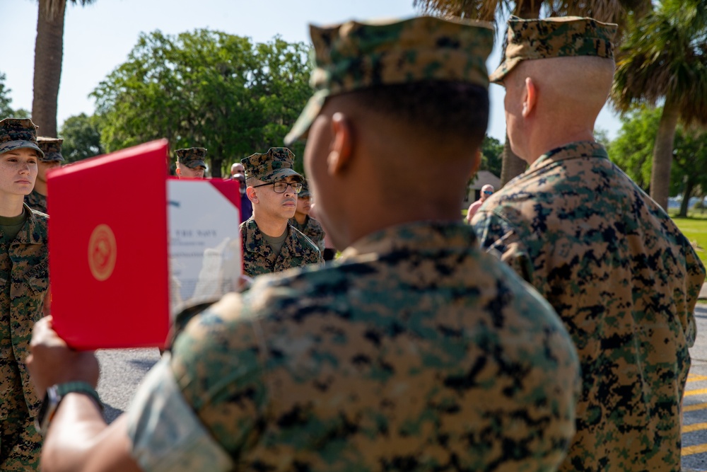 6th Marine Corps District Marines recognized for meritorious service