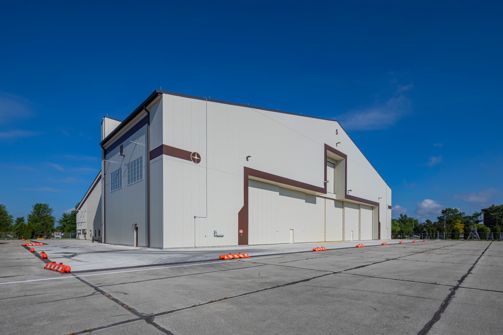 USACE completes, turns over new maintenance hangar at Grissom Air Reserve Base