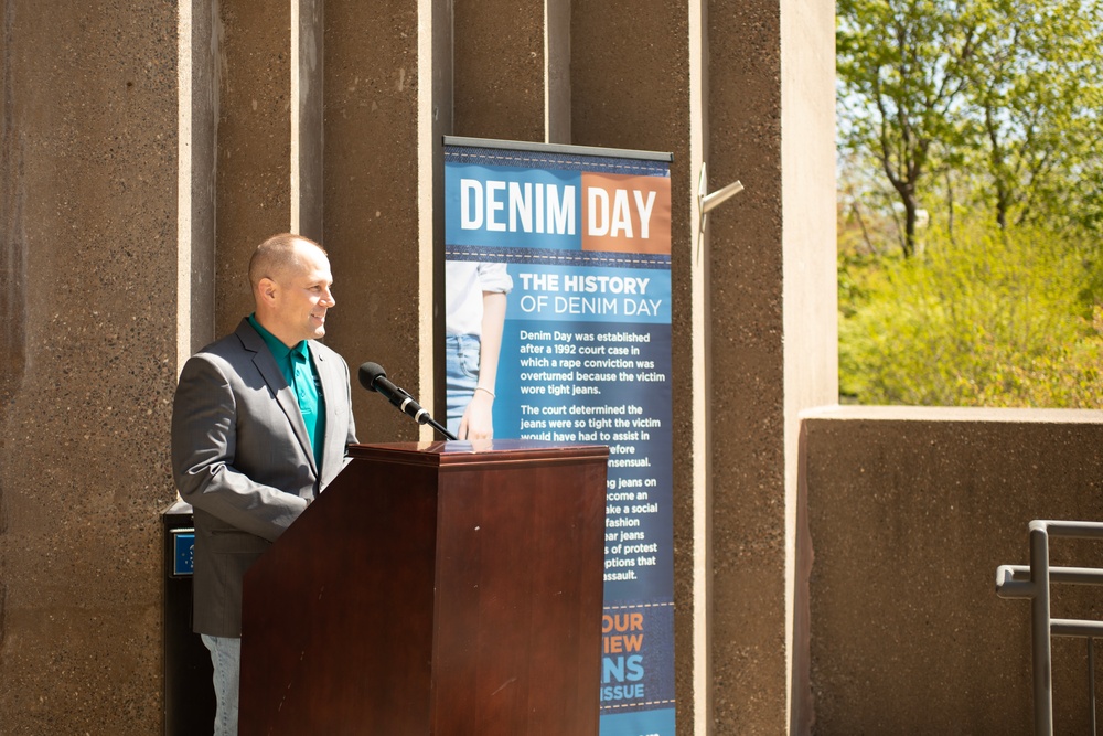 Col. Scott Kindberg speaks to Army Sustainment Command supporters of &quot;Denim Day&quot;