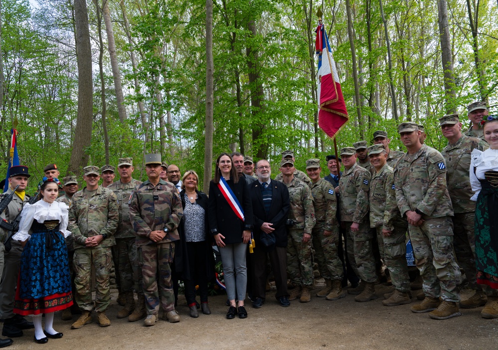 Dogface Soldiers Visit Audie Murphy Memorial at Colmar