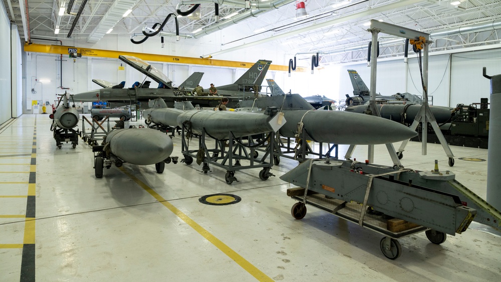49th CMS Airmen fuel Holloman