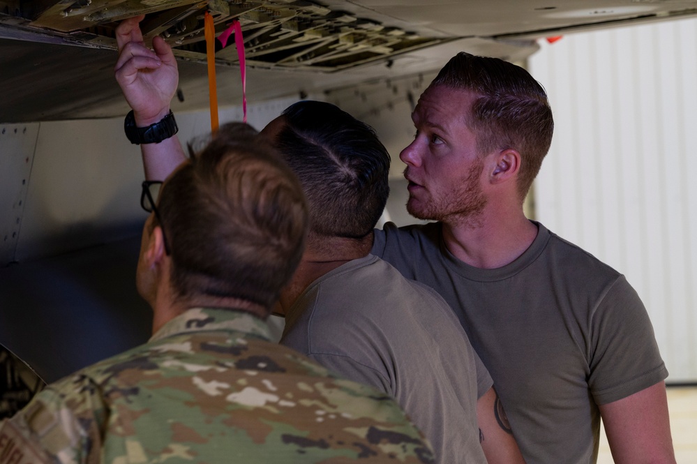 49th CMS Airmen fuel Holloman