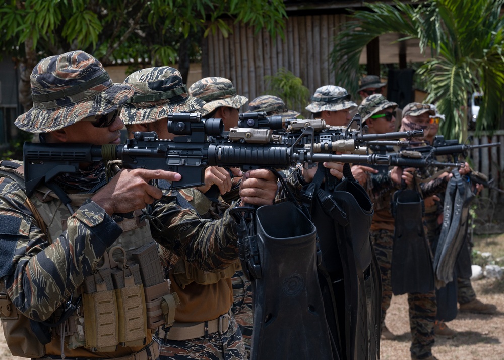 Balikatan 23 | US, Philippines, Australian special forces rehearse amphibious operations