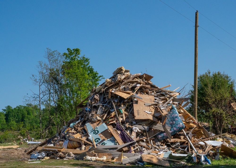 Tornado Damage and Debris in Glendale, TN