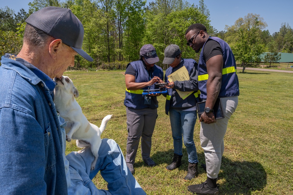 FEMA Disaster Survivor Assistance Team Canvasses Neighborhood in Glendale