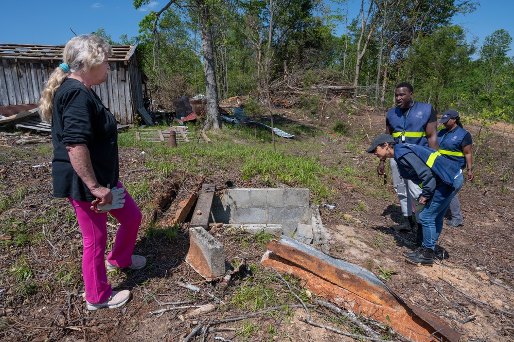 FEMA Disaster Survivor Assistance Team Talks to Tornado Survivors in Glendale