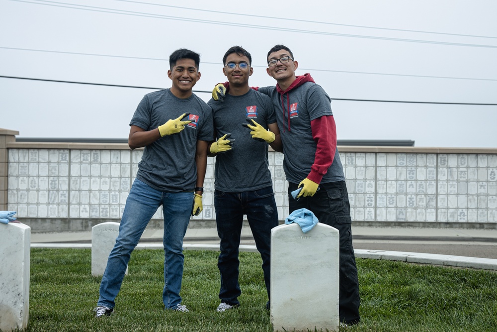 Fort Rosecrans National Cemetery Clean Up