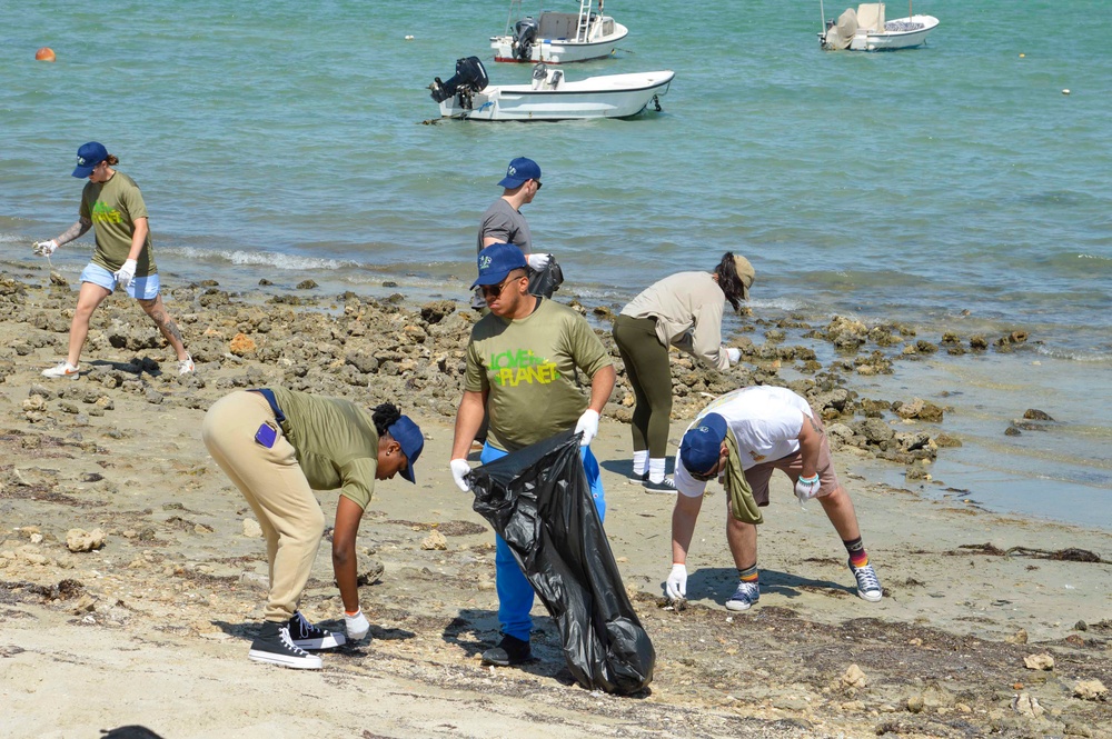 NSA Bahrain Beach Cleanup 2023