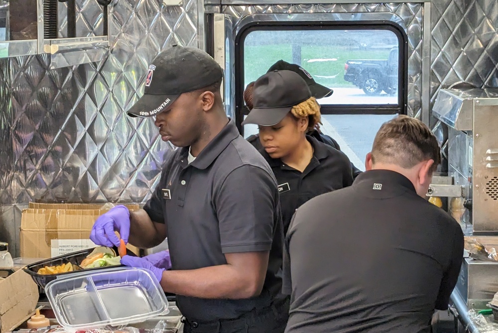 10th Mountain Division culinary specialists back on the road with the Culinary Outpost Food Truck