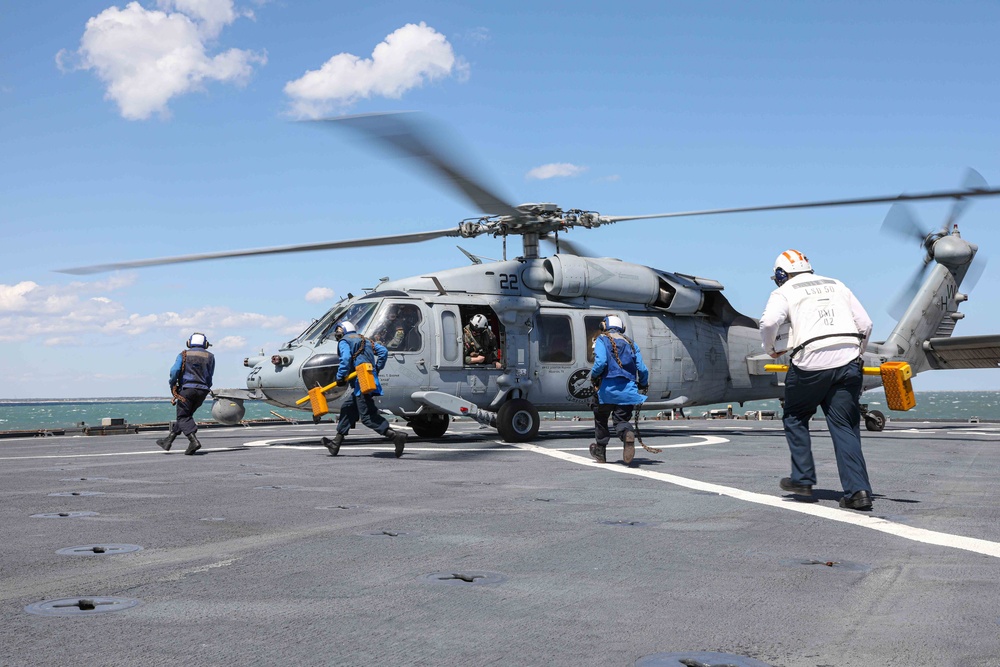 Carter Hall Conducts Flight Ops