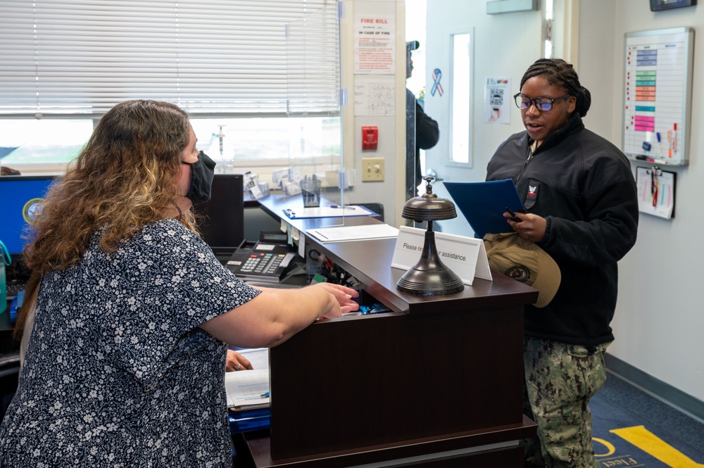 Fleet and Family Support Center holds an EFAC exercise