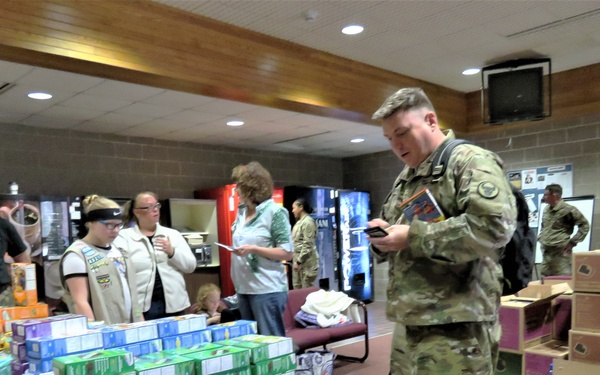 Minnesota family delivers Girl Scout cookies to troops at Fort McCoy