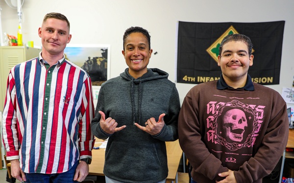 4 ID Supports SAAPM on Denim Day in Poland