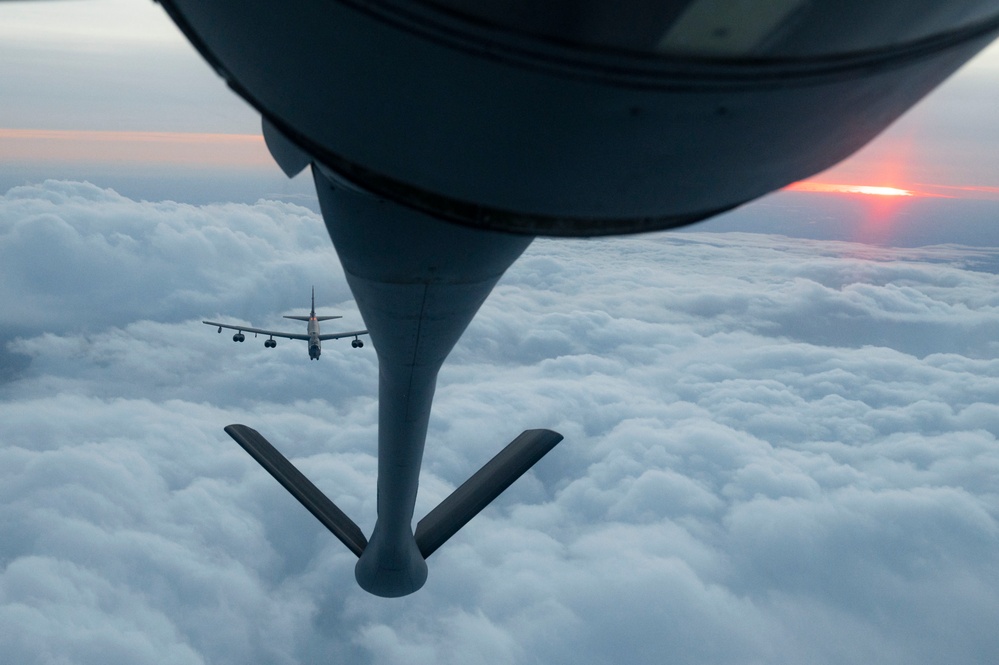 97th ARS Fuels B-52 Stratofortress