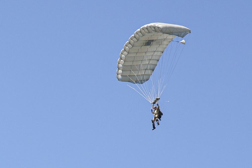 1st Reconnaissance Battalion Water Jump Training