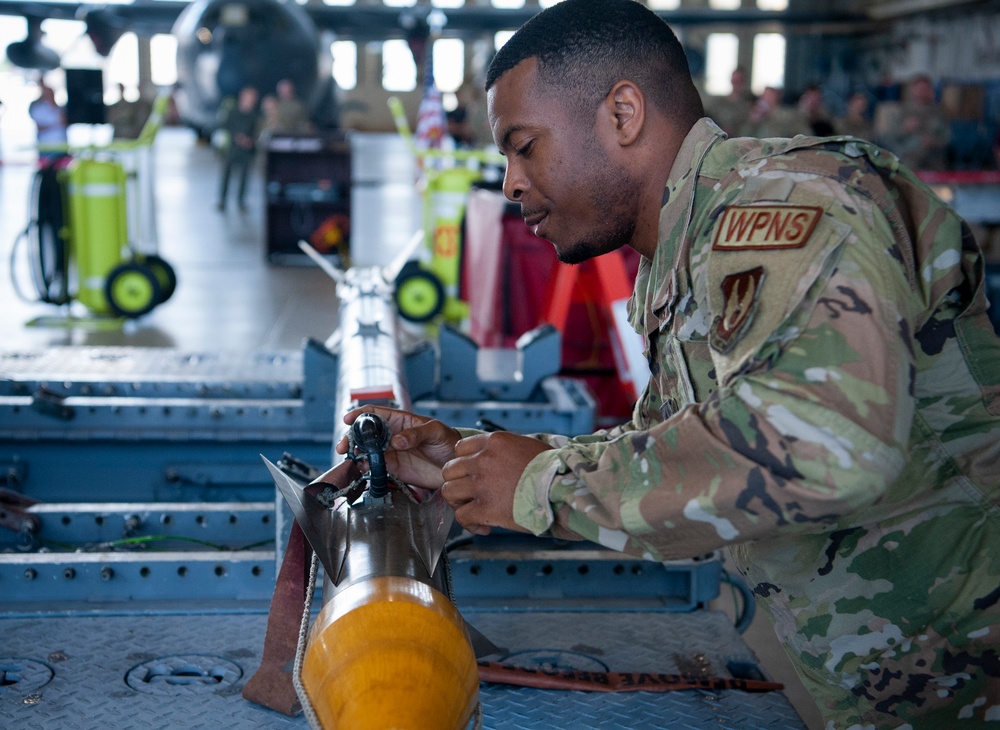 1st Quarter Weapons Load competition