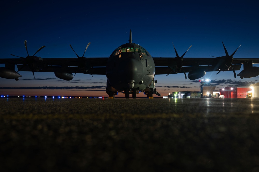 Highway, turned runway: U.S. Air Force crews land on Wyoming highways