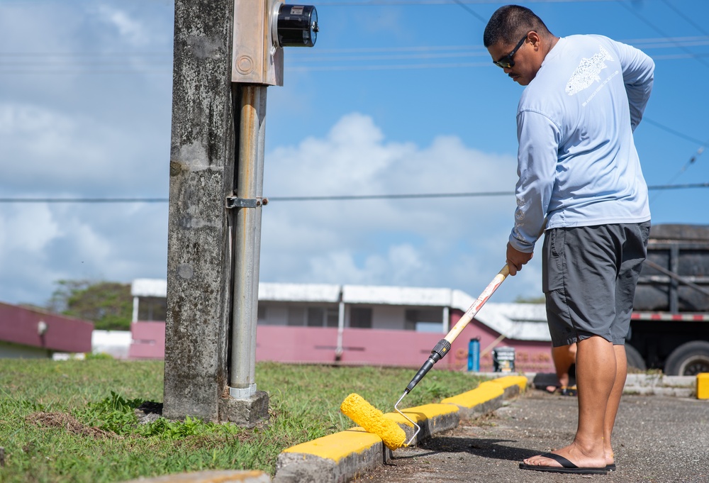 36th FSS volunteers beautify Senior Citizens Center