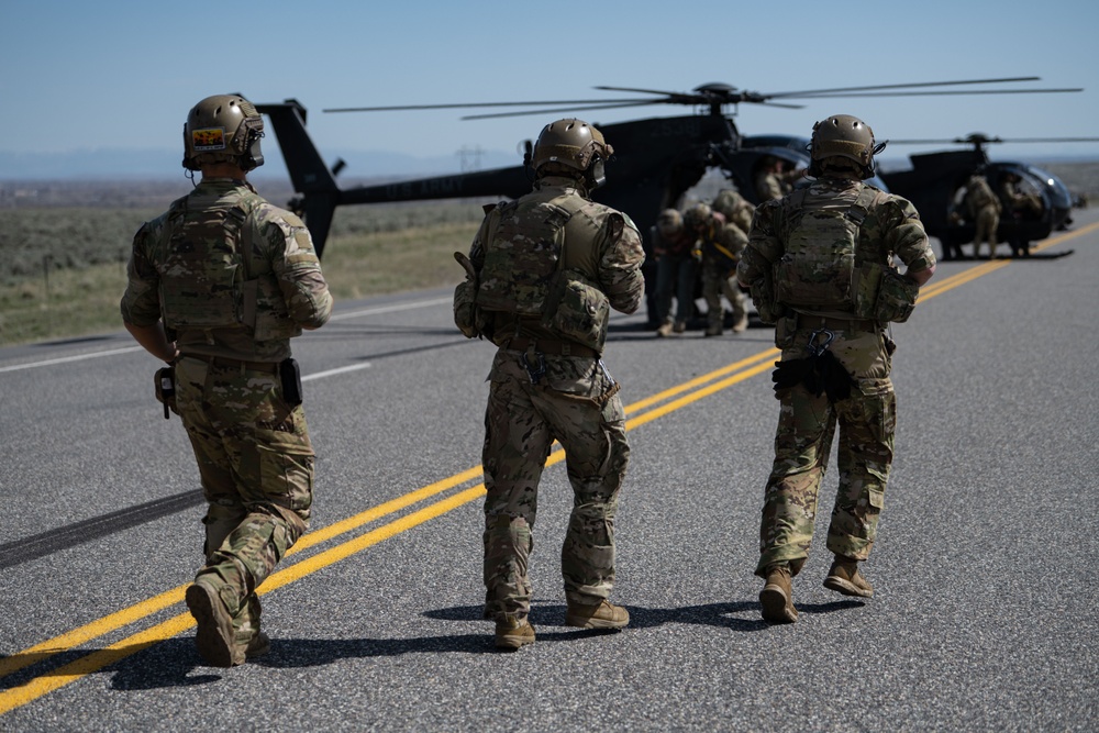 Highway, turned runway: U.S. Air Force crews land on Wyoming highways