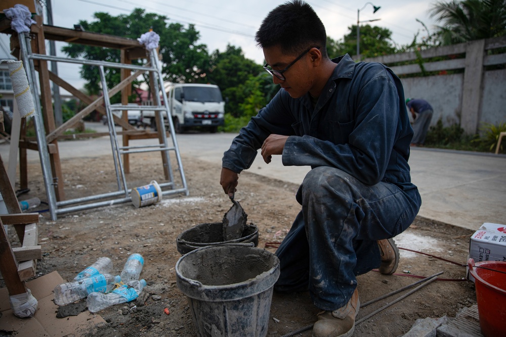 Balikatan 23 | 9th ESB partners with Philippine Air Force Engineers to build a clinic