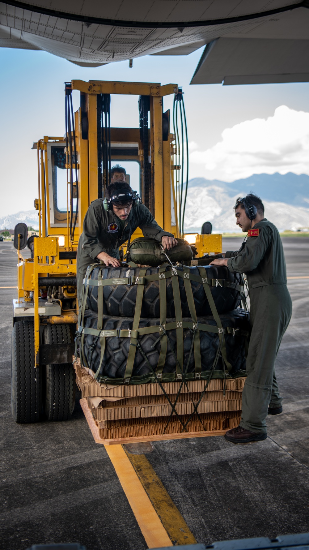 Same Day Delivery: VMGR 152 supports Balikatan 23