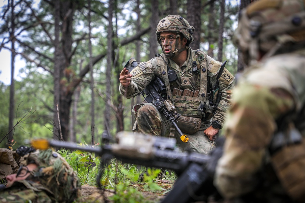 JRTC 23-07 Paratroopers React To Contact